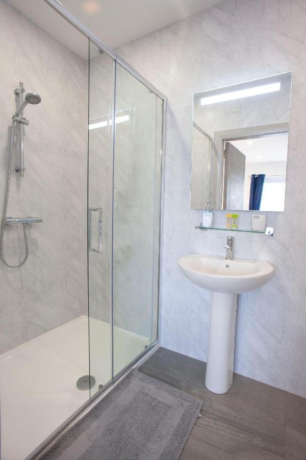 Causeway Guest Accommodation 부시밀즈 외부 사진